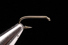 Daiichi DA1310 1XS Round Bend Short Shank Dry Fly